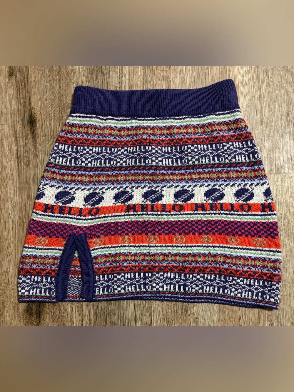 Urban Outfitters - Multicolor Patterned Knit Mini Skirt w/Side Slit - Size Small